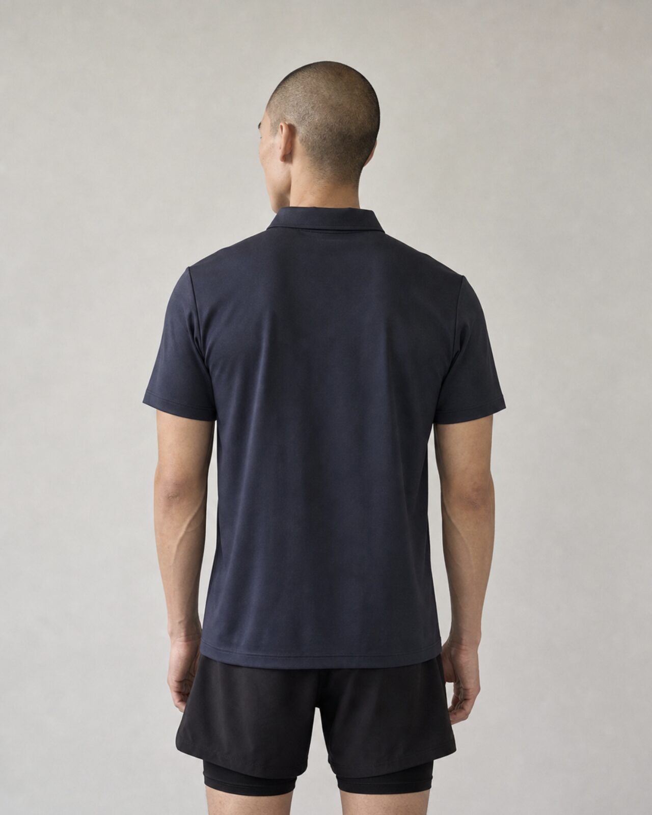 Diolo Baseline Polo in navy — detail