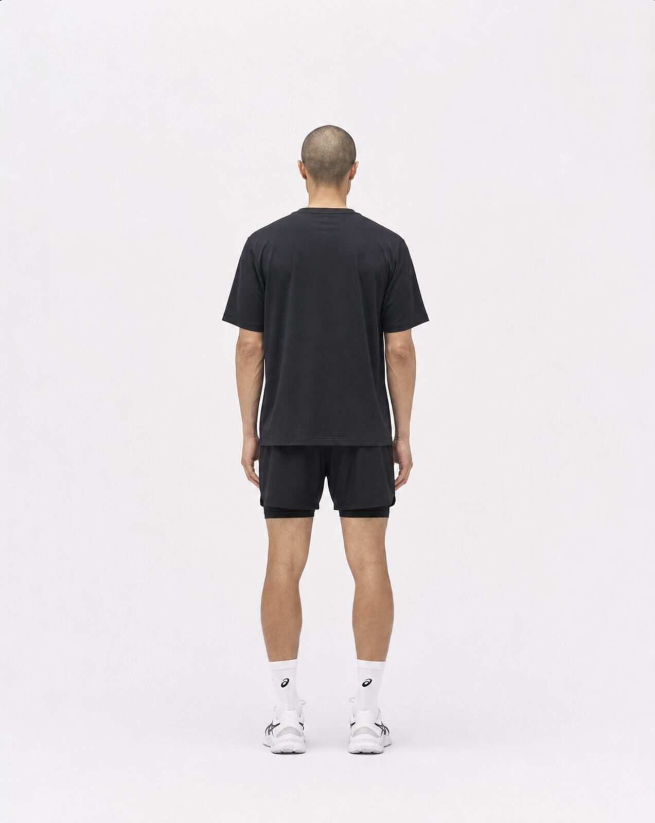Diolo Drift Tee in black — detail