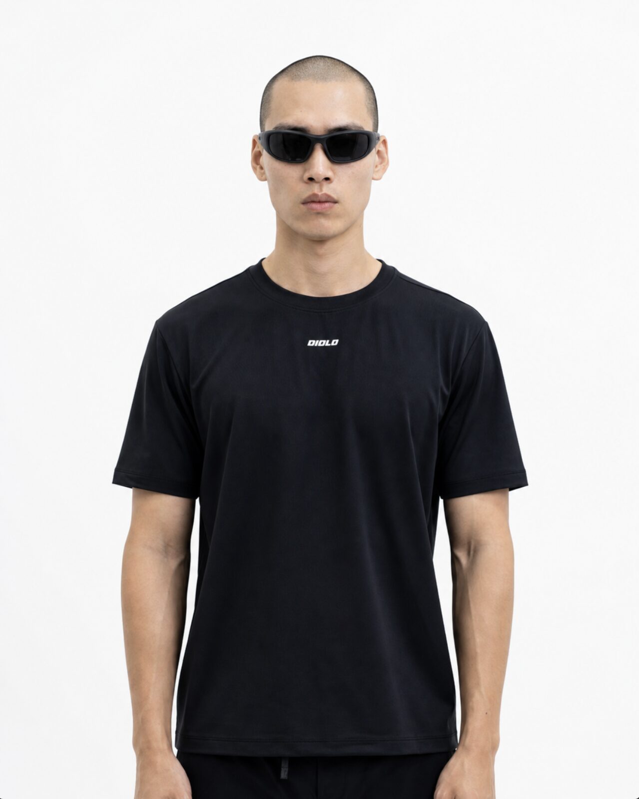 Diolo Drift Tee in black — detail