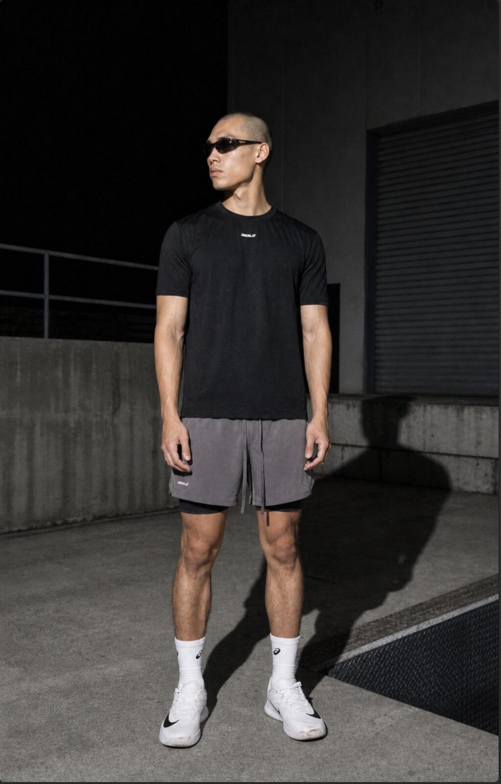 Diolo Kinetic Tee in black — detail