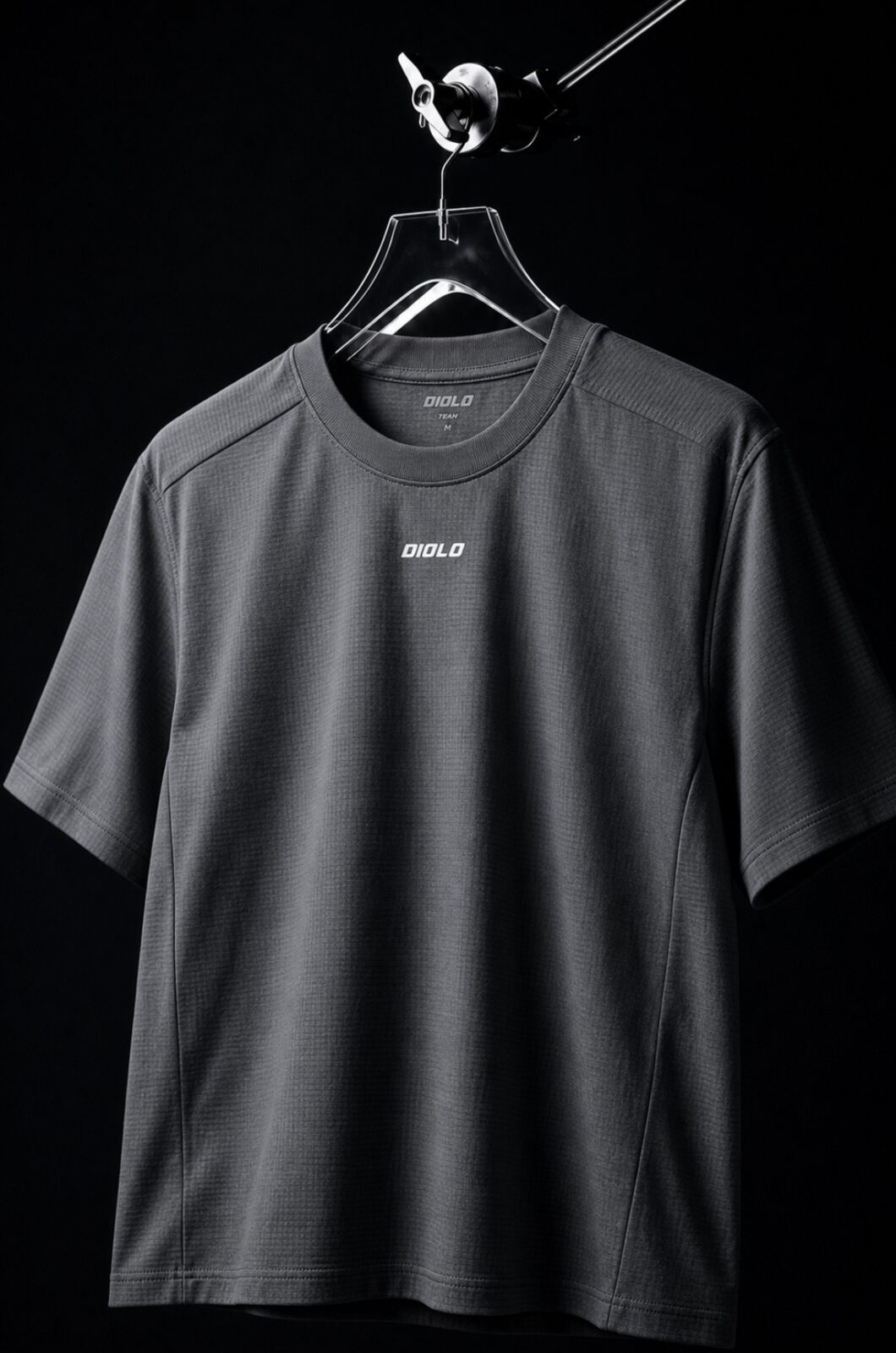 Diolo Kinetic Tee in grey — detail