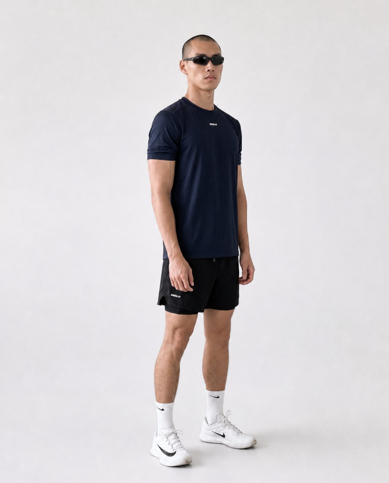 Diolo Kinetic Tee in navy — detail